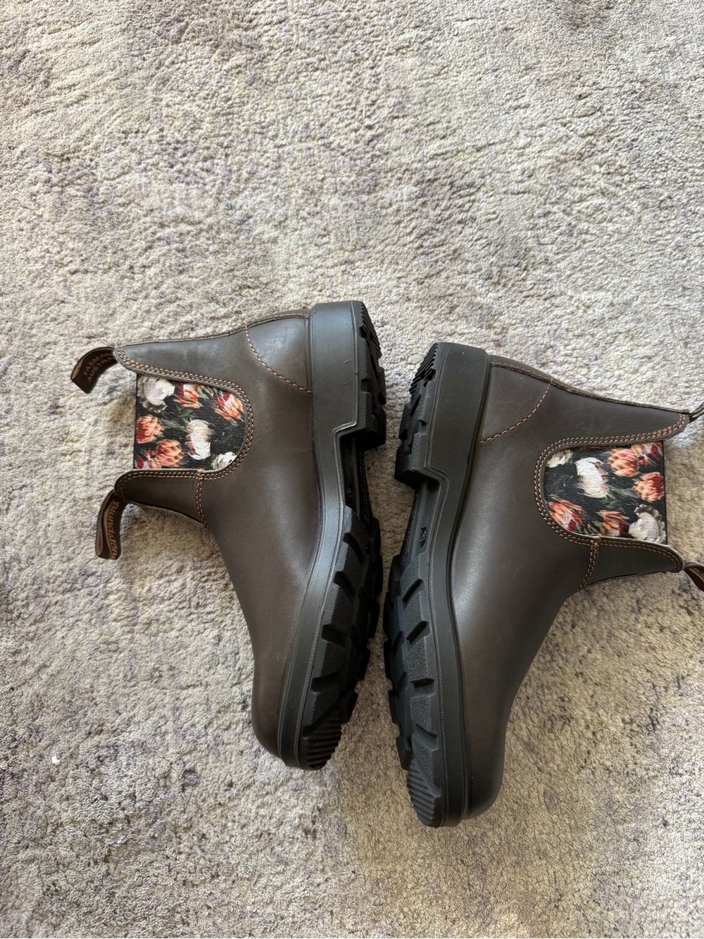 Blundstone Brown Leather Chelsea Boots with Floral Side Panels - Picture 7 of 8